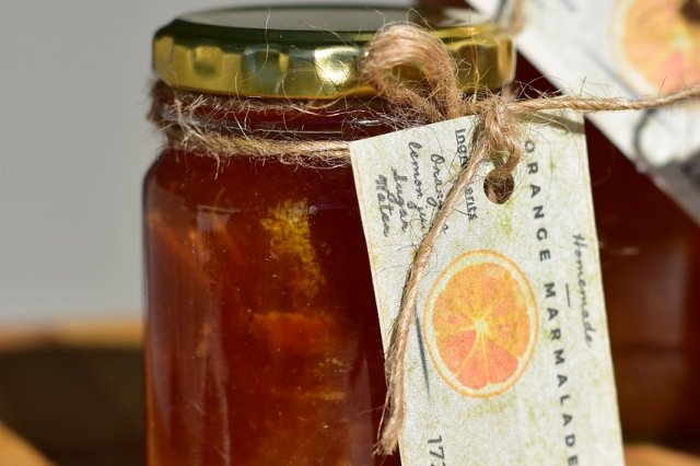 Marmeladenglas mit Anhänger